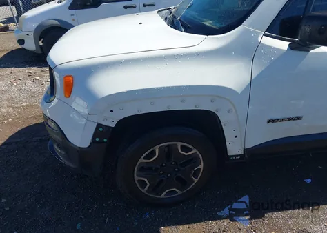 2018 Jeep Renegade Sport 4X4 z USA, uszkodzony, nr VIN ZACCJBAB0JPH90742